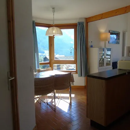 T2 Avec Mezzanine Et Balcon - 4 Pers, Parking, Proche Navettes, - Fr-1-198-122 Apartment *